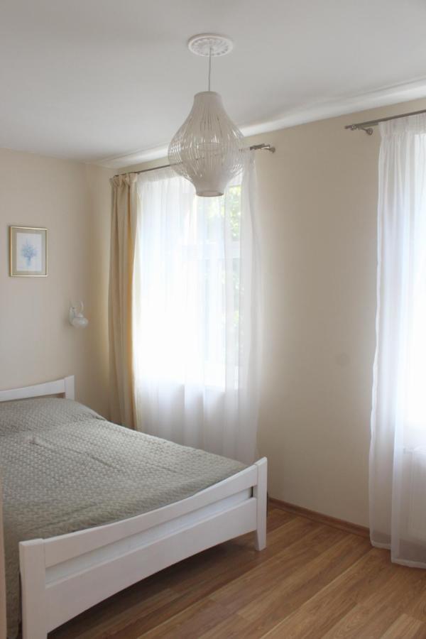 Apartamenti Starp Krastiem Лієпая Екстер'єр фото